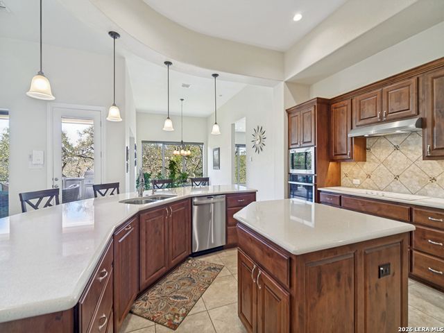 1556 Canyon Lake Drive, Canyon Lake, TX 78133