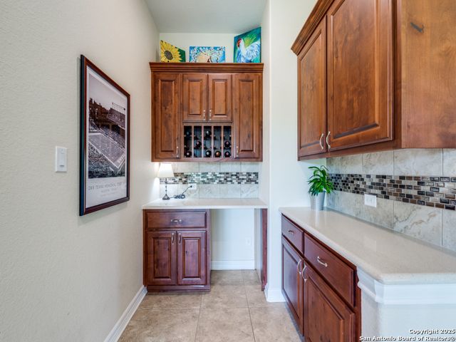 1556 Canyon Lake Drive, Canyon Lake, TX 78133