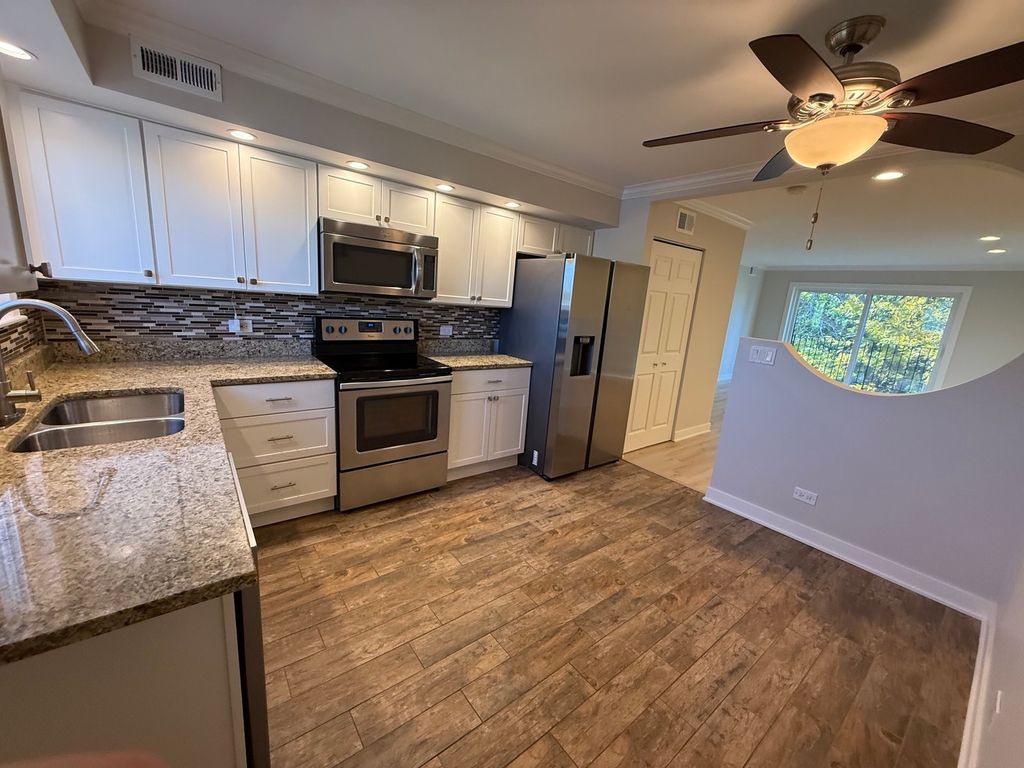 9386 Bay Colony Drive 3S, Des Plaines, IL 60016 — photo 3