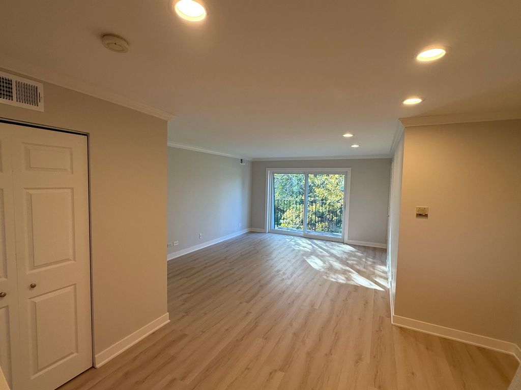9386 Bay Colony Drive 3S, Des Plaines, IL 60016 — photo 5