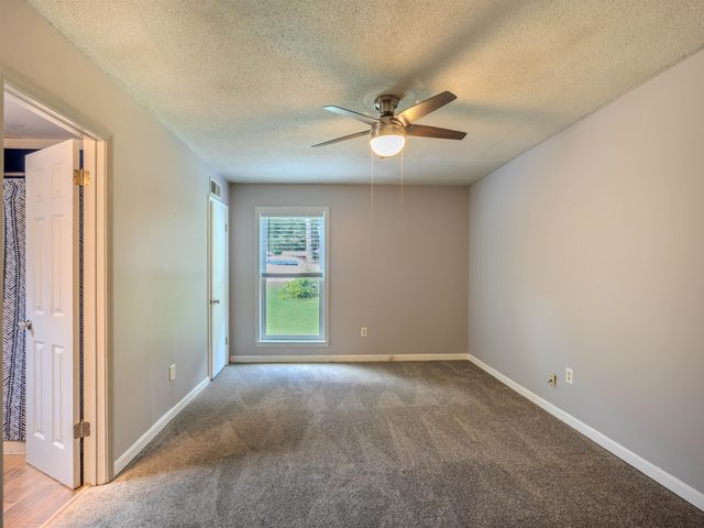 3168 SYCAMORE VIEW RD, Bartlett, TN 38134