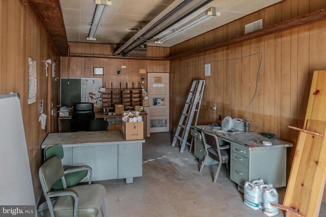 1206 E OLDTOWN RD, Cumberland, MD 21502