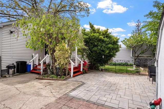 150 Shaw Avenue, Valley Stream, NY 11580