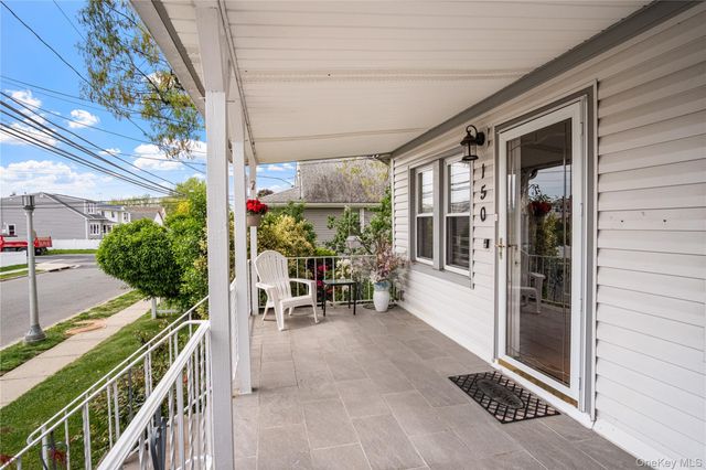150 Shaw Avenue, Valley Stream, NY 11580