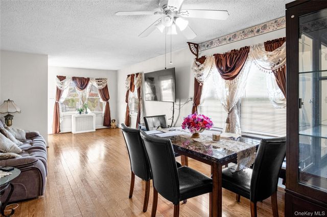 150 Shaw Avenue, Valley Stream, NY 11580