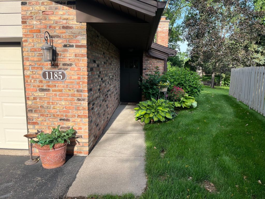 1185 weston, Plymouth, MN 55447 — photo 2