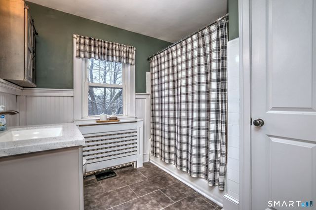 292 Richmond Avenue, West Haven, CT 06516