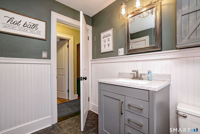 292 Richmond Avenue, West Haven, CT 06516