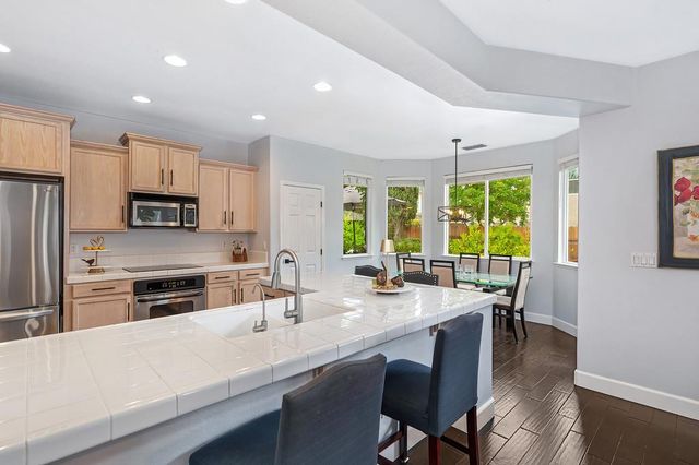 7500 Linksman Ct, Rancho Murieta, CA 95683