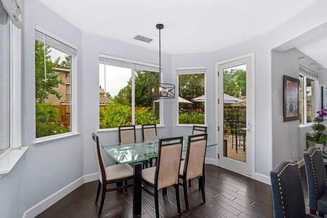 7500 Linksman Ct, Rancho Murieta, CA 95683