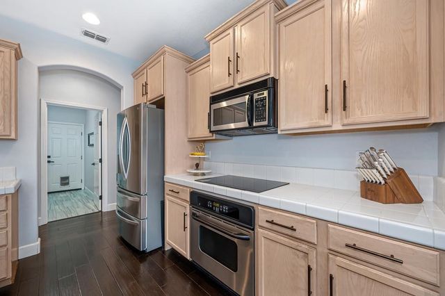 7500 Linksman Ct, Rancho Murieta, CA 95683
