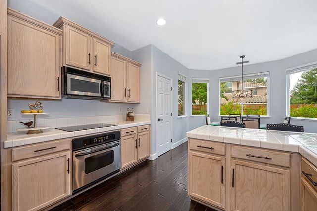 7500 Linksman Ct, Rancho Murieta, CA 95683