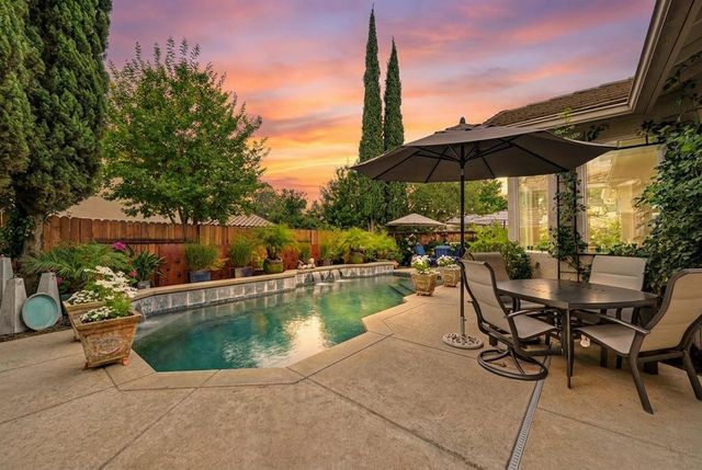 7500 Linksman Ct, Rancho Murieta, CA 95683