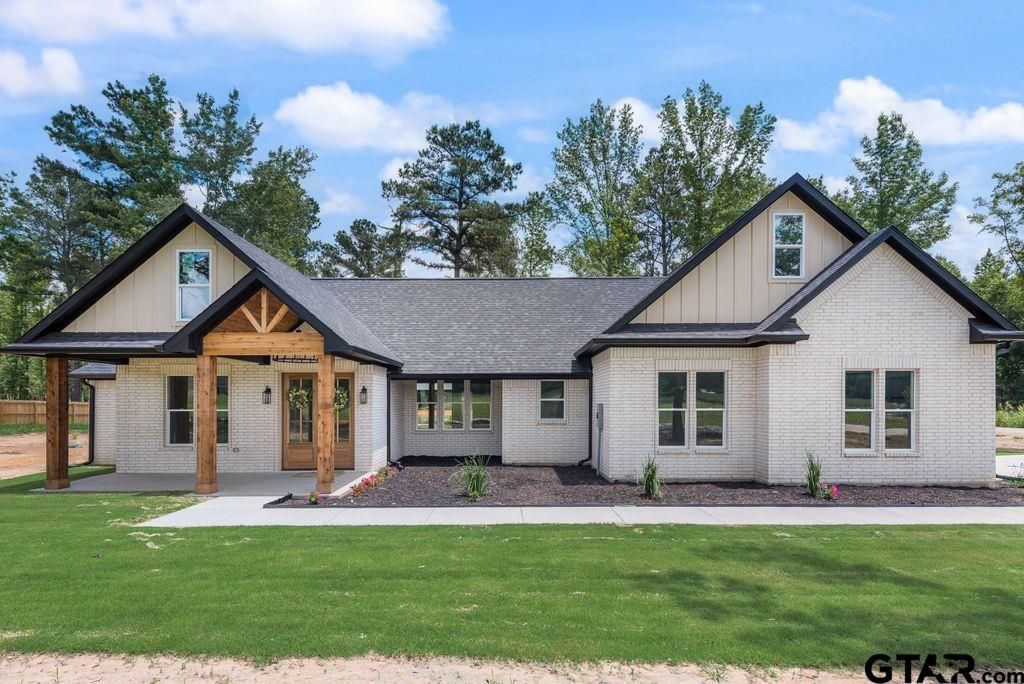 17404 CR 479, Lindale, TX 75771