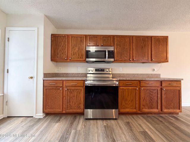 7002 BEEKMAN LAKE Drive, Jacksonville, FL 32222