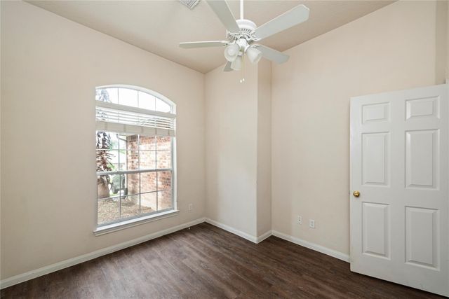 3722 Northshore Drive, Montgomery, TX 77356