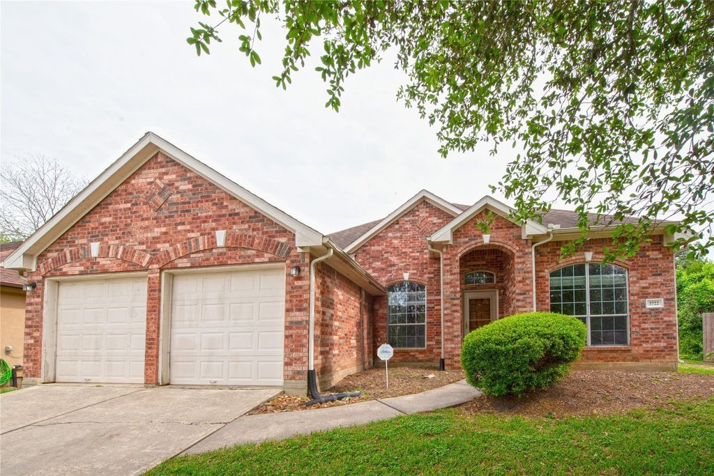 3722 Northshore Drive, Montgomery, TX 77356