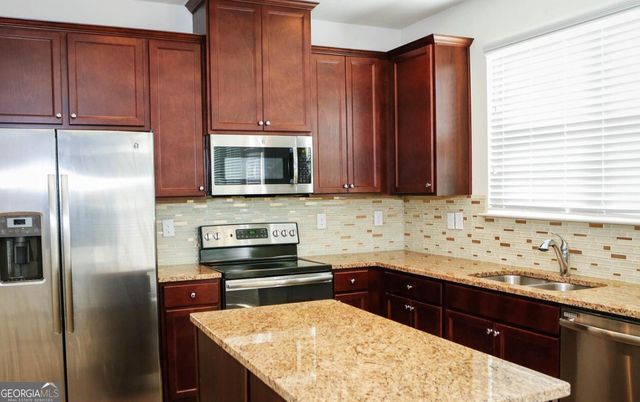 3899 Augustine Place, Rex, GA 30273