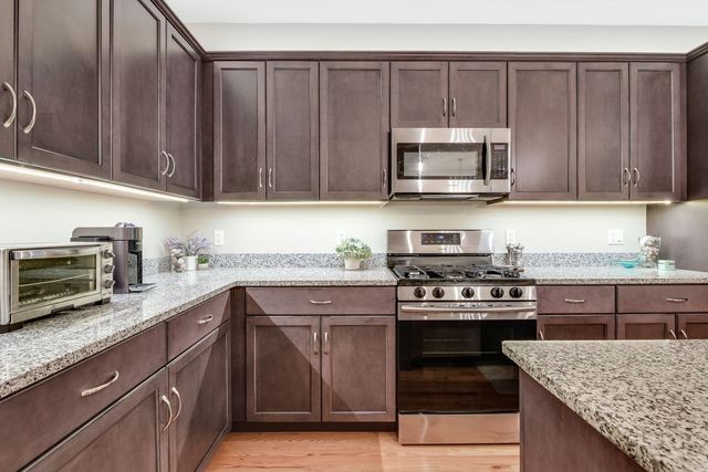 6 Heartwood, Plymouth, MA 02360