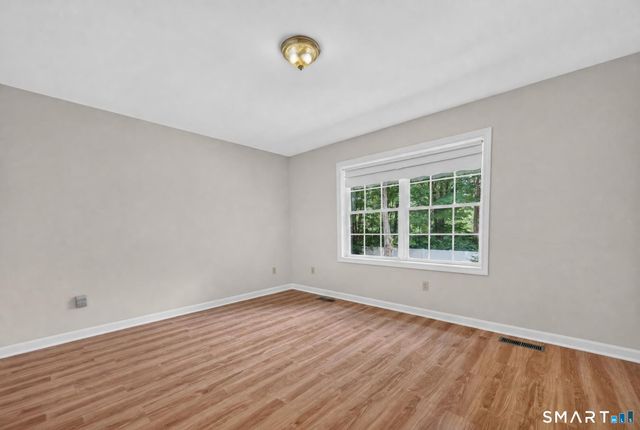 11 John W Luty Drive, Montville, CT 06370