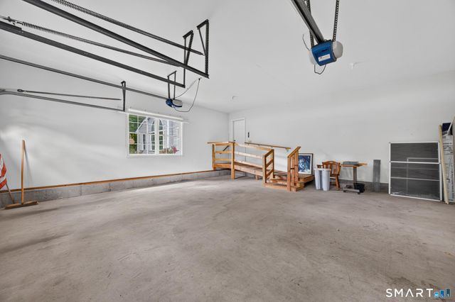 11 John W Luty Drive, Montville, CT 06370