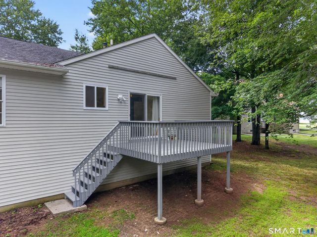 11 John W Luty Drive, Montville, CT 06370