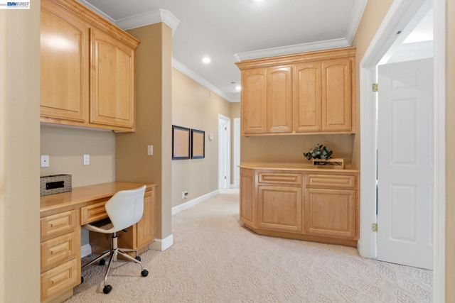 8411 Goldenrod Cir, Gilroy, CA 95020