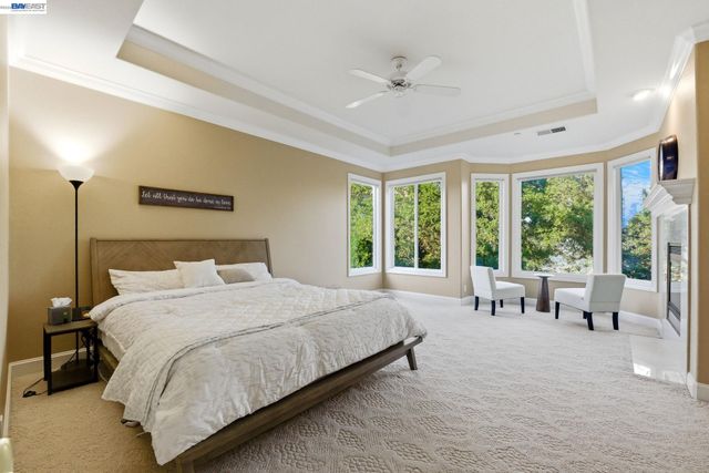 8411 Goldenrod Cir, Gilroy, CA 95020