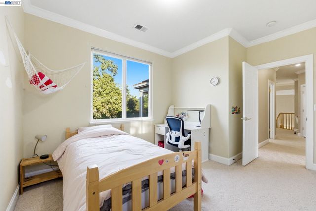 8411 Goldenrod Cir, Gilroy, CA 95020
