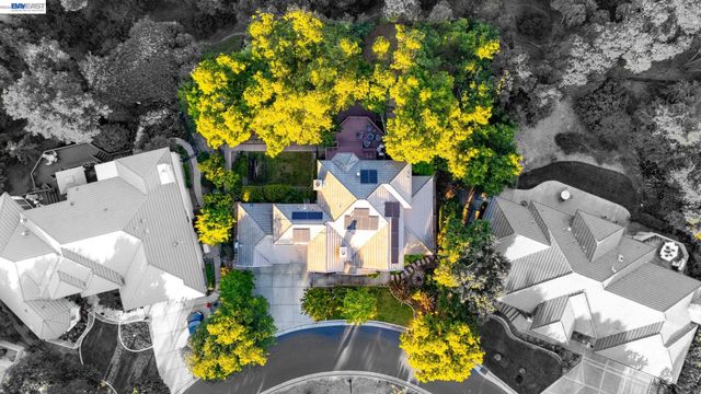 8411 Goldenrod Cir, Gilroy, CA 95020