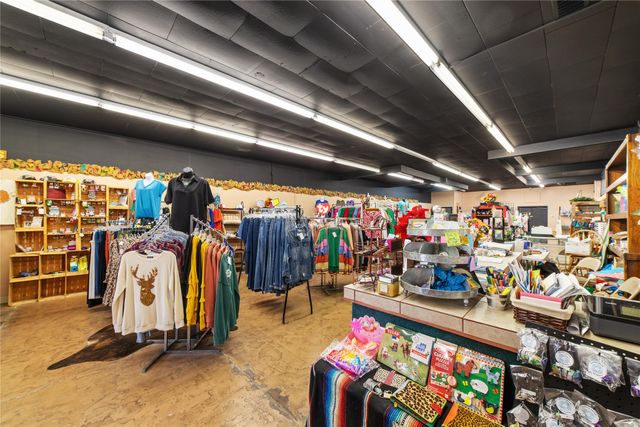 217 S Commercial Avenue, Coleman, TX 76834