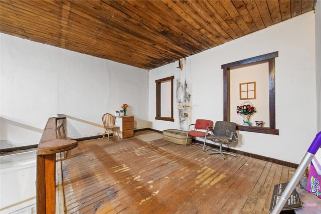 217 S Commercial Avenue, Coleman, TX 76834