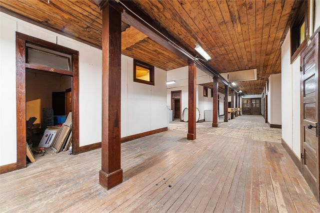 217 S Commercial Avenue, Coleman, TX 76834