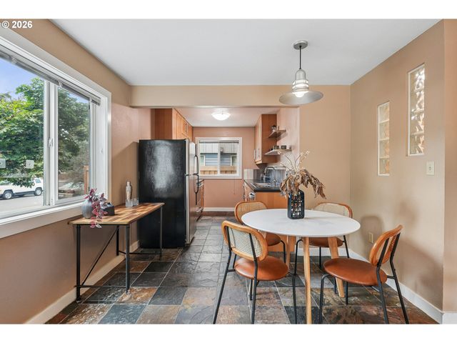 4934 Ne 32ND Pl, Portland, OR 97211