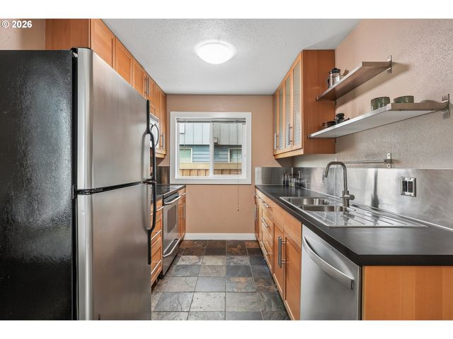 4934 Ne 32ND Pl, Portland, OR 97211