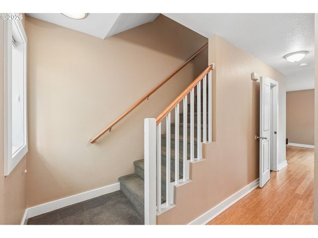 4934 Ne 32ND Pl, Portland, OR 97211