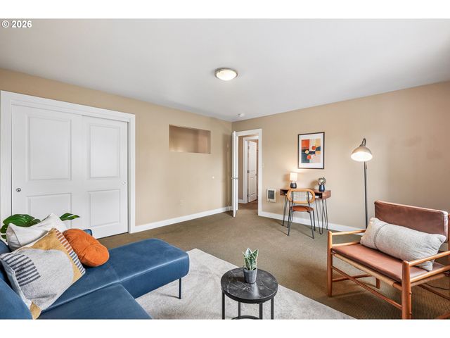 4934 Ne 32ND Pl, Portland, OR 97211