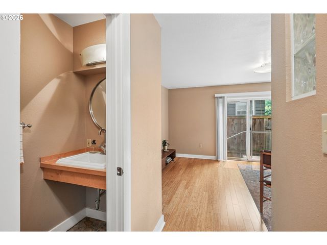 4934 Ne 32ND Pl, Portland, OR 97211