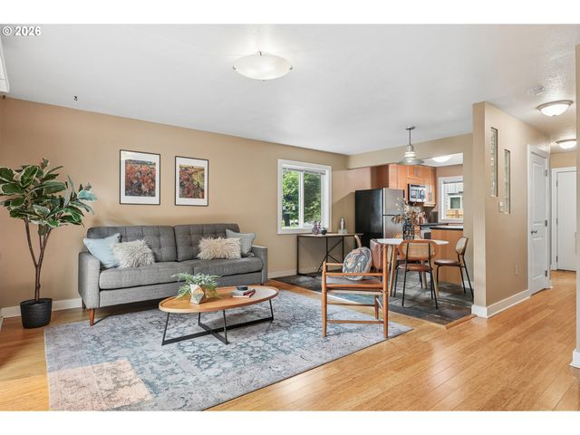 4934 Ne 32ND Pl, Portland, OR 97211