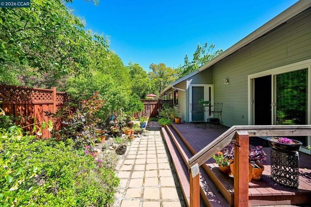605 Miles Ct, Pleasant Hill, CA 94523