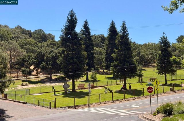 605 Miles Ct, Pleasant Hill, CA 94523