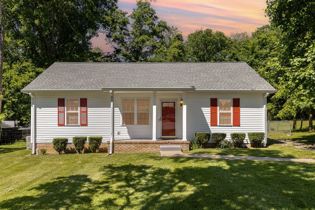 452 Carter Rd, Clarksville, TN 37042