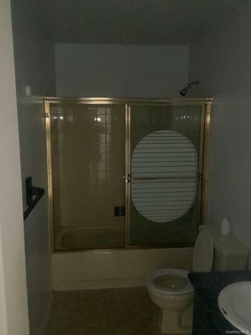 134 Hill Crescent, Calverton, NY 11933