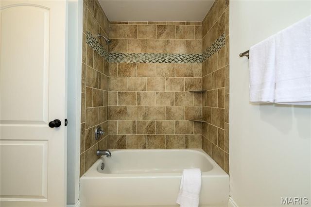 7101 Lindenwood Place, St Louis, MO 63109