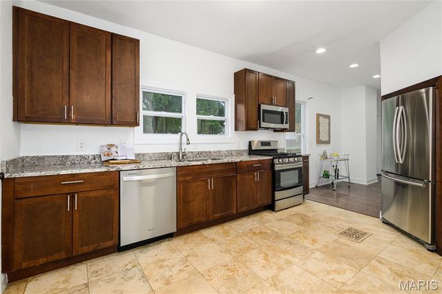 7101 Lindenwood Place, St Louis, MO 63109