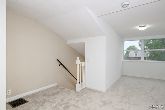 7101 Lindenwood Place, St Louis, MO 63109