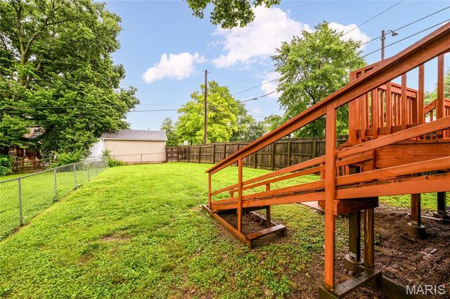 7101 Lindenwood Place, St Louis, MO 63109