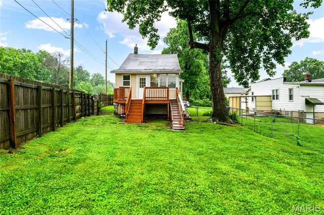 7101 Lindenwood Place, St Louis, MO 63109