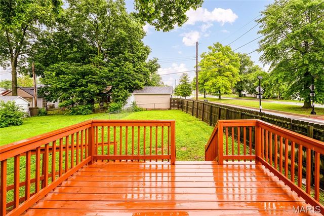7101 Lindenwood Place, St Louis, MO 63109