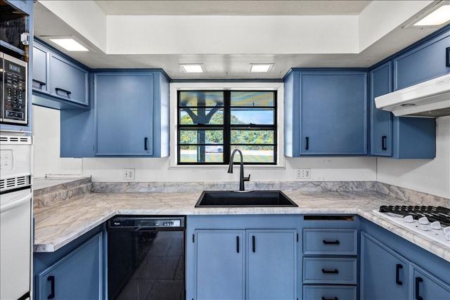 2806 Fm 646 Road N, Santa Fe, TX 77510